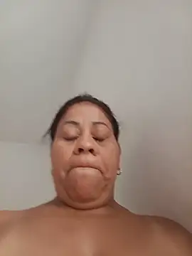 Veronica missbigg online show from 23, 5, 2026
