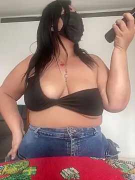 Anita vegaa  online show from 4, 5, 2026