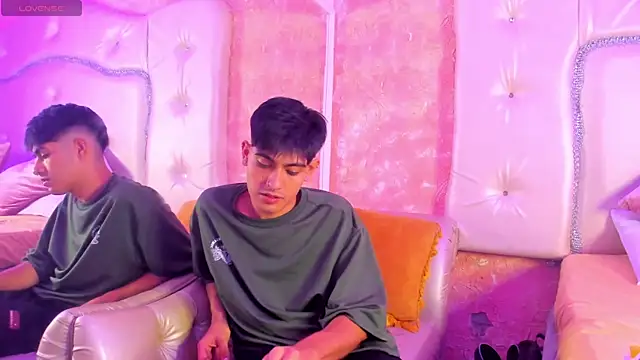 Snapshot of TylerCruz__ chatting on 30, 3, 2026 TylerCruz online show from 30, 3, 2026