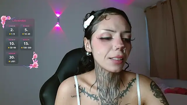 KoraRousse online show from 12, 4, 2026