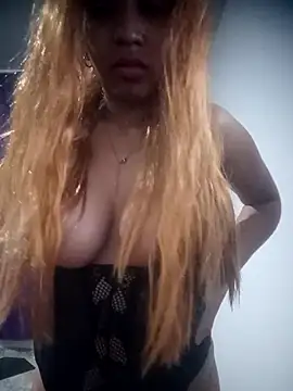 Snapshot of SolashLitzy_Curly chatting on 23, 5, 2026 SolashLitzy Curly online show from 23, 5, 2026