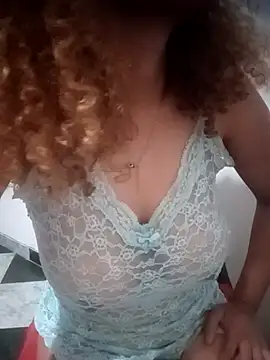 Snapshot of SolashLitzy_Curly chatting on 10, 6, 2026 SolashLitzy Curly online show from 10, 6, 2026
