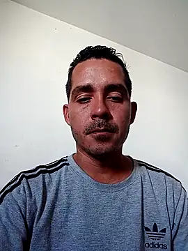 Snapshot of Gabriel_leon33 chatting on 27, 3, 2026 Gabriel leon33 online show from 27, 3, 2026