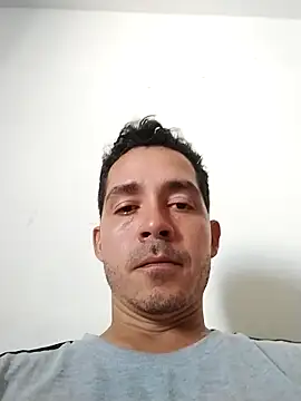 Snapshot of Gabriel_leon33 chatting on 13, 4, 2026 Gabriel leon33 online show from 13, 4, 2026