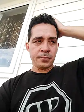 Snapshot of Gabriel_leon33 chatting on 5, 4, 2026 Gabriel leon33 online show from 5, 4, 2026