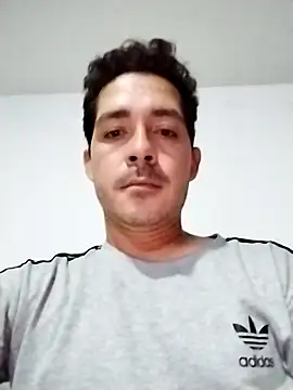 Snapshot of Gabriel_leon33 chatting on 14, 5, 2026 Gabriel leon33 online show from 14, 5, 2026