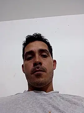 Snapshot of Gabriel_leon33 chatting on 11, 4, 2026 Gabriel leon33 online show from 11, 4, 2026