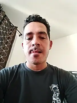 Snapshot of Gabriel_leon33 chatting on 9, 4, 2026 Gabriel leon33 online show from 9, 4, 2026