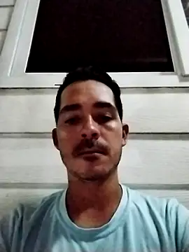 Snapshot of Gabriel_leon33 chatting on 3, 4, 2026 Gabriel leon33 online show from 3, 4, 2026