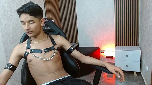 Blunt tay online show from 25, 3, 2026