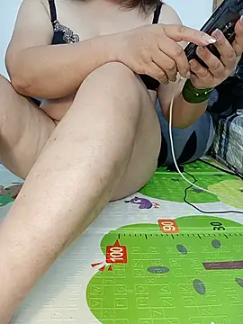 Snapshot of Zuzu-Asia chatting on 18, 7, 2026 Zuzu-Asia online show from 18, 7, 2026