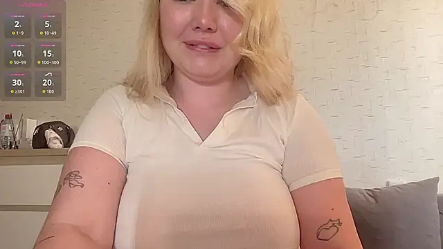 Snapshot of cutiejuliee chatting on 20, 7, 2026 cutiejuliee online show from 20, 7, 2026