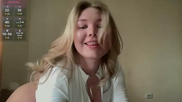 cutiejuliee online show from 31, 3, 2026