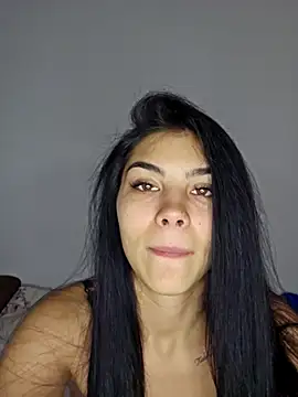Crissdesire online show from 8, 4, 2026
