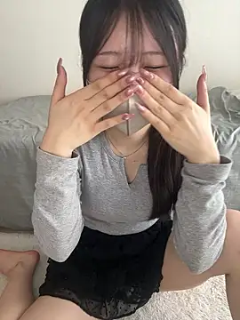 momo chi o0 online show from 30, 3, 2026