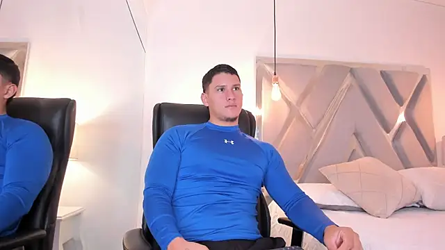 Snapshot of Chriss_Diamond chatting on 30, 4, 2026 Chriss Diamond online show from 30, 4, 2026