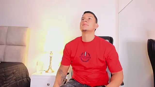 Snapshot of Chriss_Diamond chatting on 16, 6, 2026 Chriss Diamond online show from 16, 6, 2026
