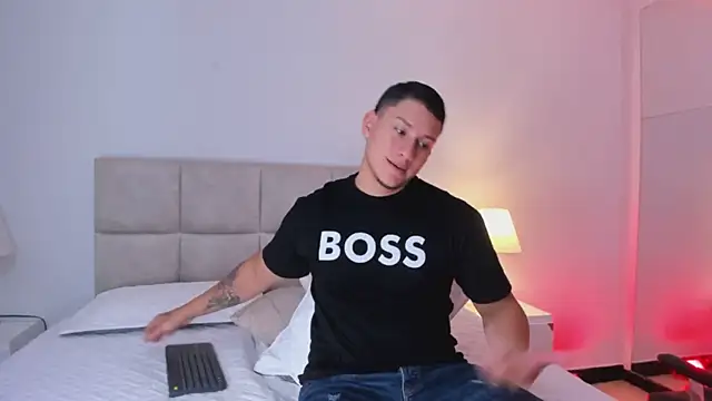 Snapshot of Chriss_Diamond chatting on 12, 5, 2026 Chriss Diamond online show from 12, 5, 2026