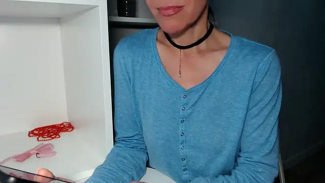 LadyL2026 online show from 18, 5, 2026