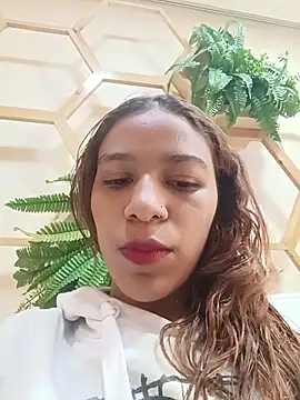 ValerieWoodsl online show from 15, 7, 2026