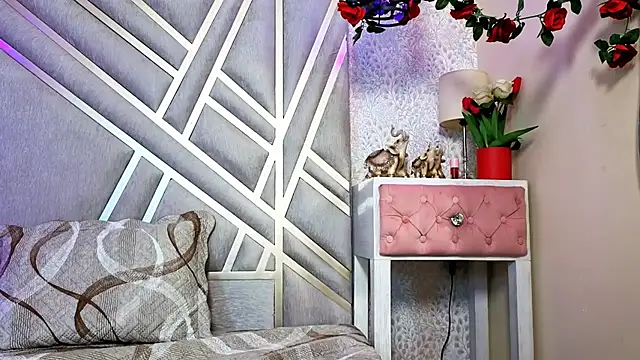 ValerieWoodsl online show from 22, 7, 2026