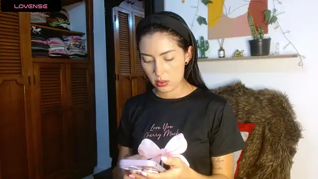 ivanna dl online show from 17, 5, 2026