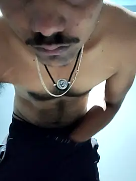 luck00y online show from 7, 4, 2026