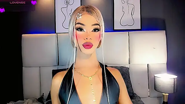 Snapshot of Kornylovee chatting on 11, 6, 2026 Kornylovee online show from 11, 6, 2026