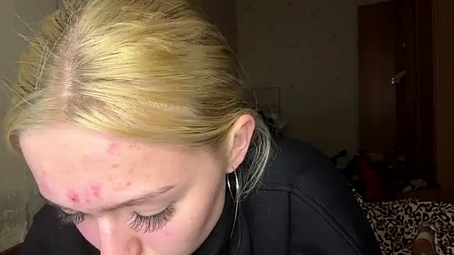Sophia Blonde online show from 28, 4, 2026