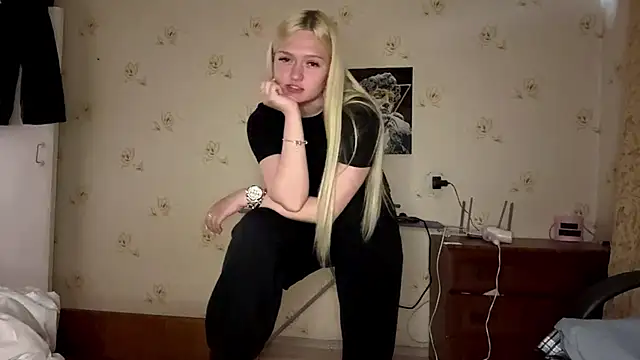 Sophia Blonde online show from 17, 5, 2026