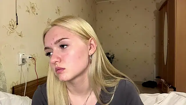 Sophia Blonde online show from 6, 4, 2026