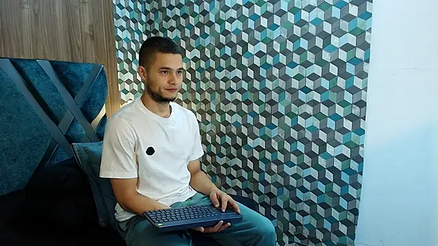 Snapshot of Joaho_Fernandez chatting on 8, 6, 2026 Joaho Fernandez online show from 8, 6, 2026