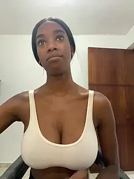 Snapshot of Lysii chatting on 17, 6, 2026 Lysii online show from 17, 6, 2026