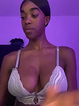 Snapshot of Lysii chatting on 21, 6, 2026 Lysii online show from 21, 6, 2026