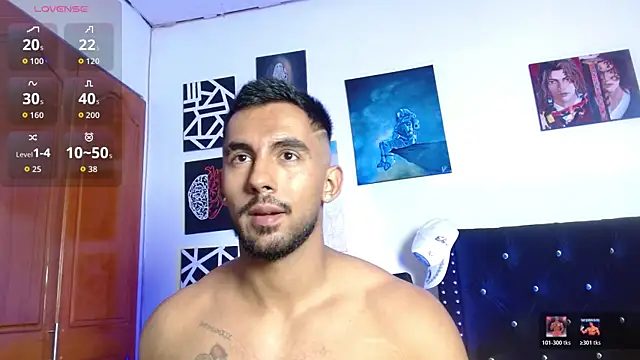 Snapshot of romanpearce_ chatting on 26, 6, 2026 romanpearce online show from 26, 6, 2026