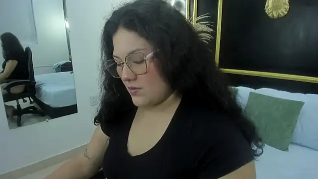 Snapshot of madison_abril chatting on 25, 3, 2026 madison abril online show from 25, 3, 2026
