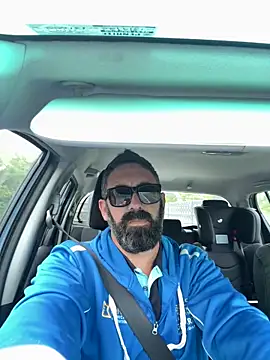 Snapshot of Mattishere1987 chatting on 7, 5, 2026 Mattishere1987 online show from 7, 5, 2026