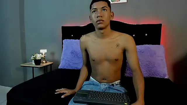 Snapshot of LexSin17 chatting on 26, 3, 2026 LexSin17 online show from 26, 3, 2026