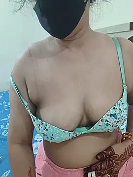 HeartlessGirl online show from 30, 5, 2026