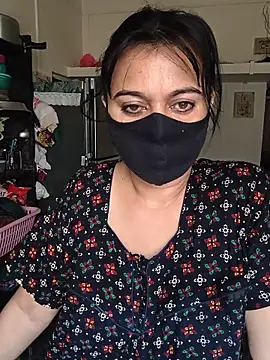 HeartlessGirl online show from 17, 5, 2026