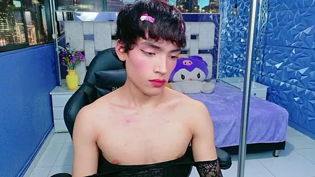 IsaacNovaa online show from 28, 4, 2026