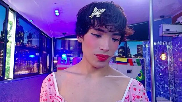 IsaacNovaa online show from 25, 6, 2026