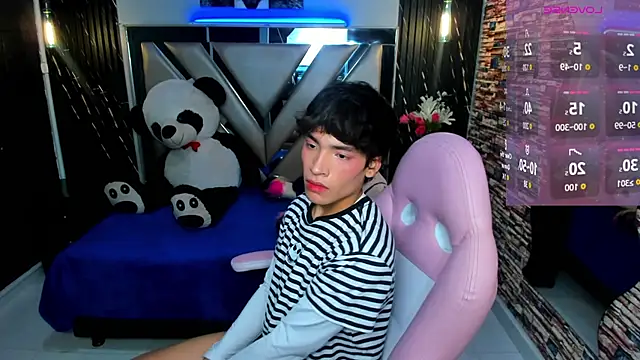 IsaacNovaa online show from 26, 3, 2026