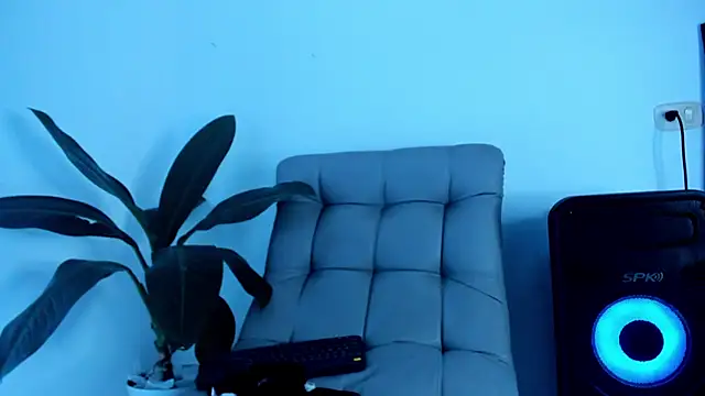 DakotaStills  online show from 30, 3, 2026