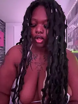 Nyla xox online show from 14, 5, 2026
