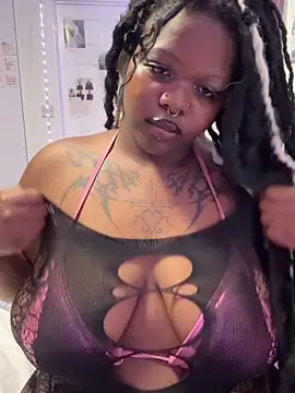 Nyla xox online show from 19, 6, 2026