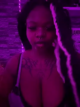 Nyla xox online show from 30, 5, 2026