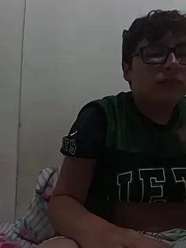 Snapshot of upssamuuu chatting on 2, 5, 2026 upssamuuu online show from 2, 5, 2026