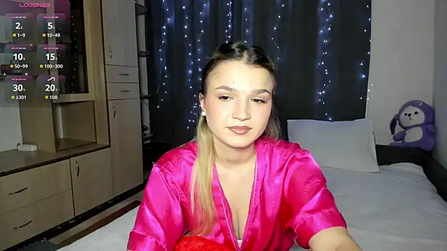 HoneyBunnyy  online show from 3, 4, 2026