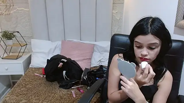 mia velvetk online show from 2, 4, 2026